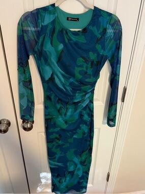 Green & Teal Long Sleeve Ruched Sheath Dress by Penny Lane